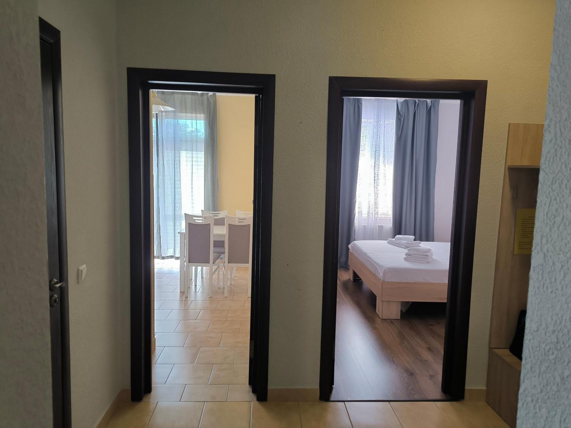 Apartments Domovik Parkaniya, 2A Mukacheve Bagian luar foto