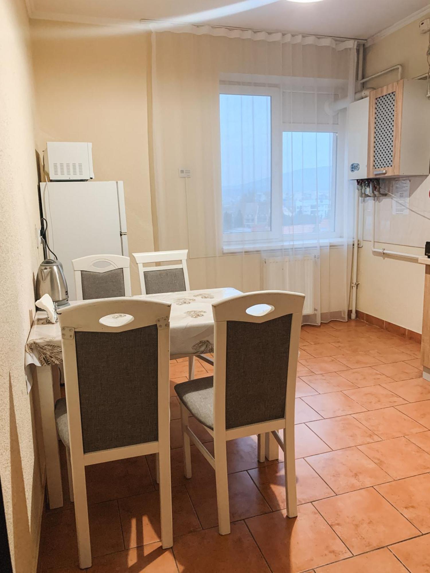 Apartments Domovik Parkaniya, 2A Mukacheve Bagian luar foto
