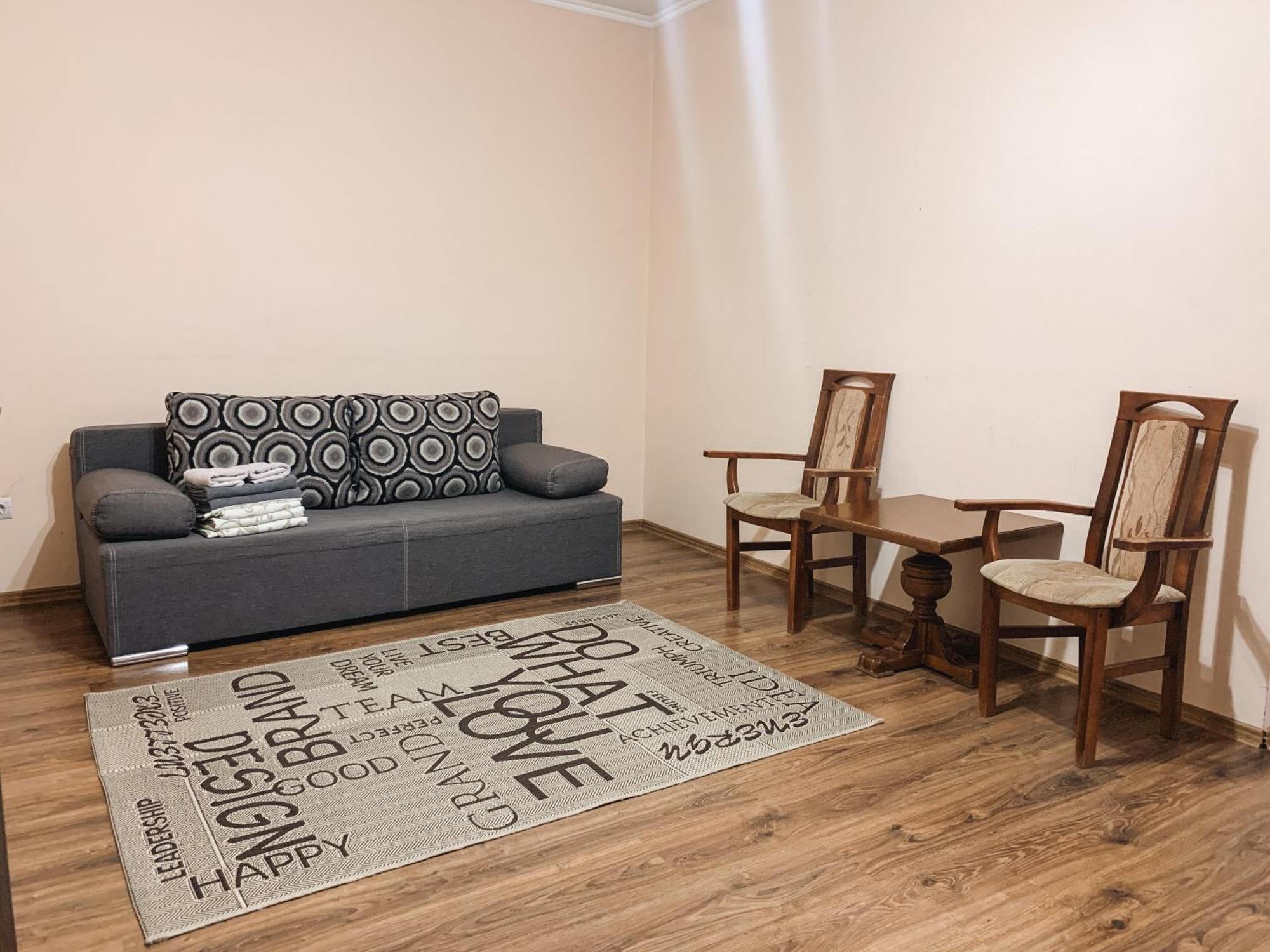 Apartments Domovik Parkaniya, 2A Mukacheve Bagian luar foto