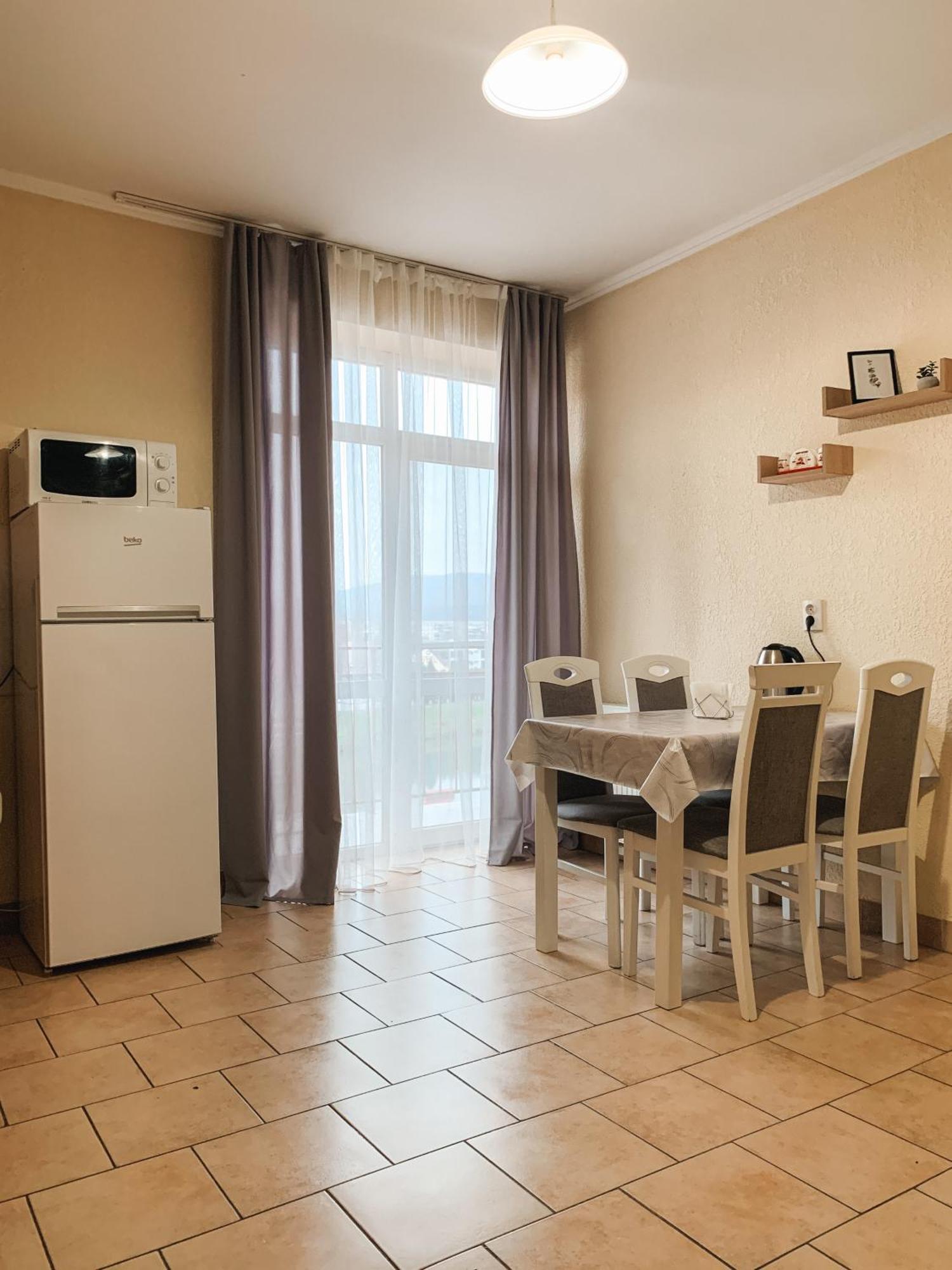 Apartments Domovik Parkaniya, 2A Mukacheve Bagian luar foto