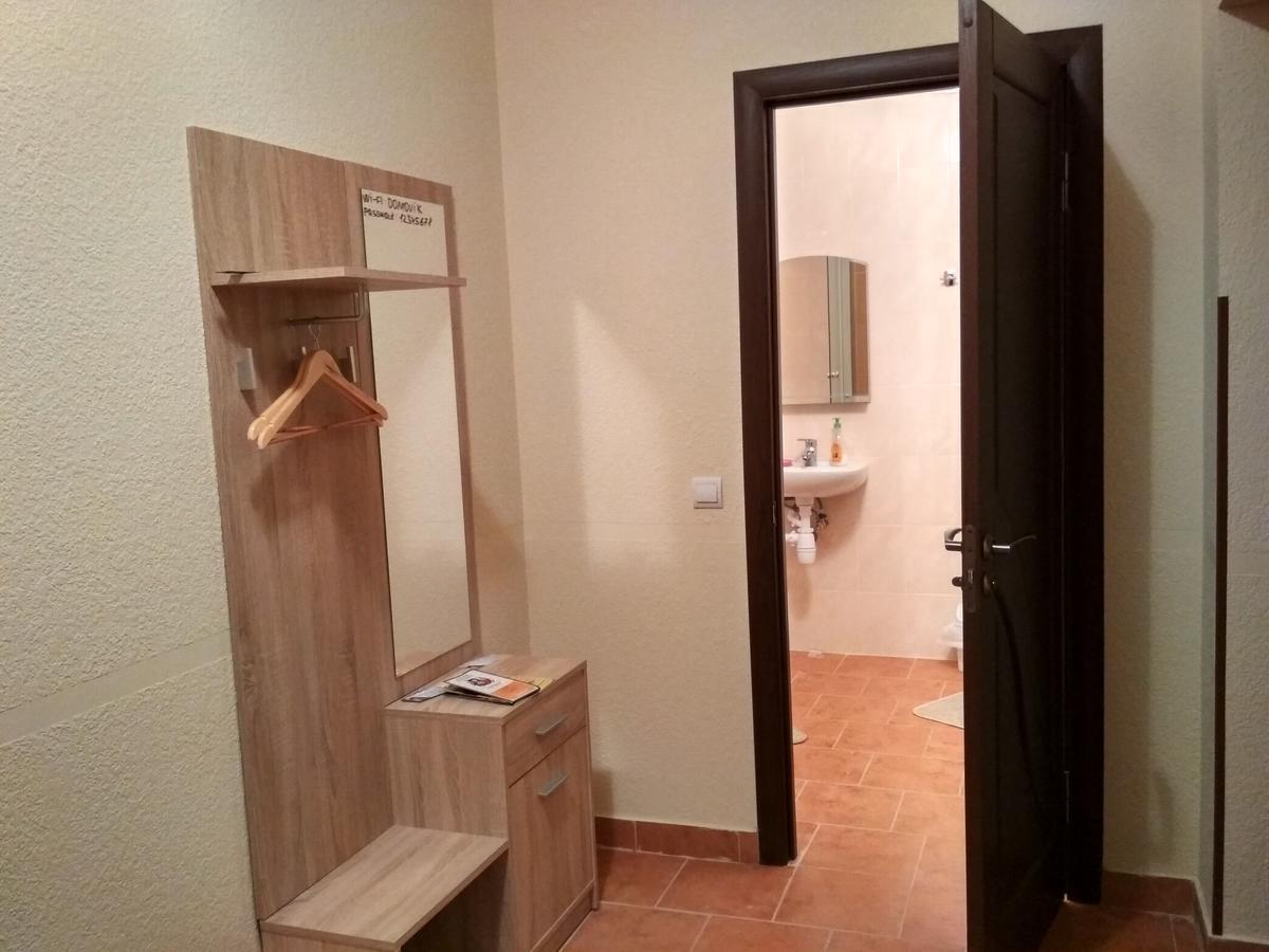 Apartments Domovik Parkaniya, 2A Mukacheve Bagian luar foto